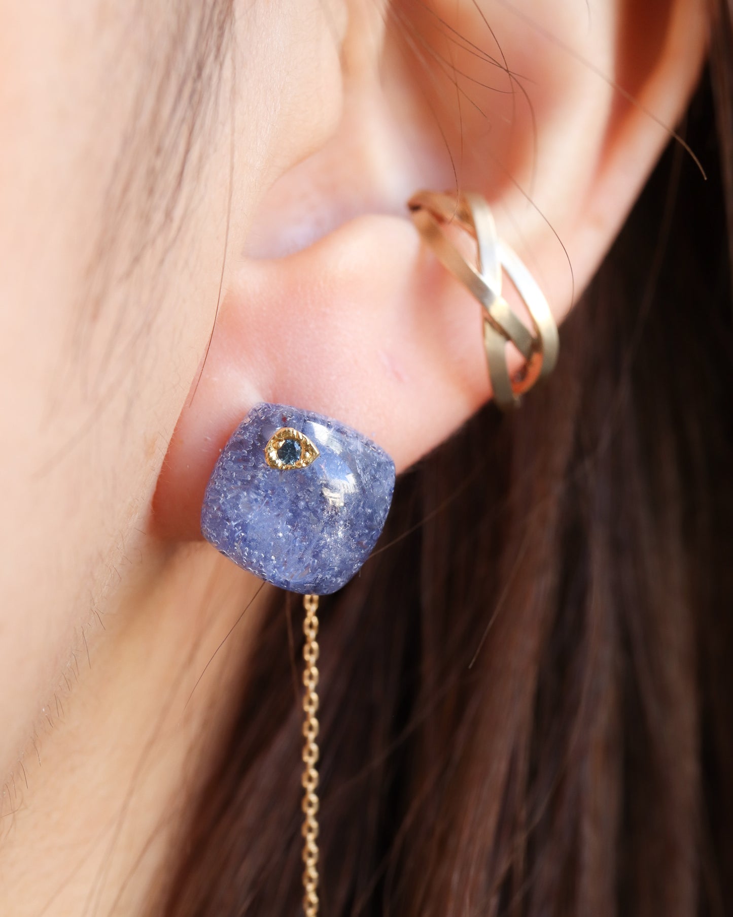 Flat Pierced Earring - Dumortierite in Quartz -【D】