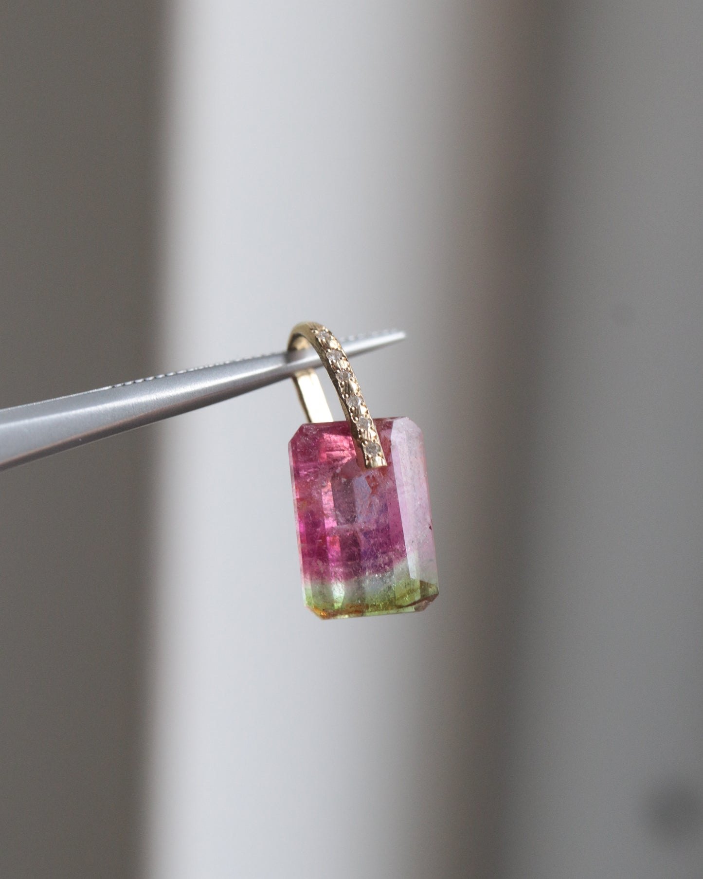 Hibiki Stone Necklace - Bicolor Tourmaline / Diamond -