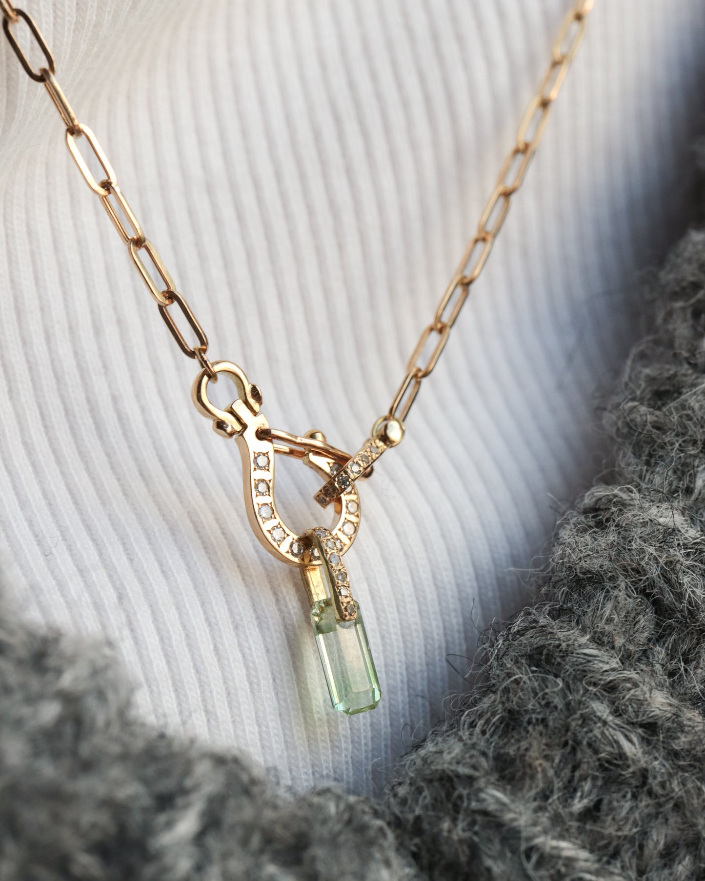 Hibiki Necklace Top - Green Garnet -