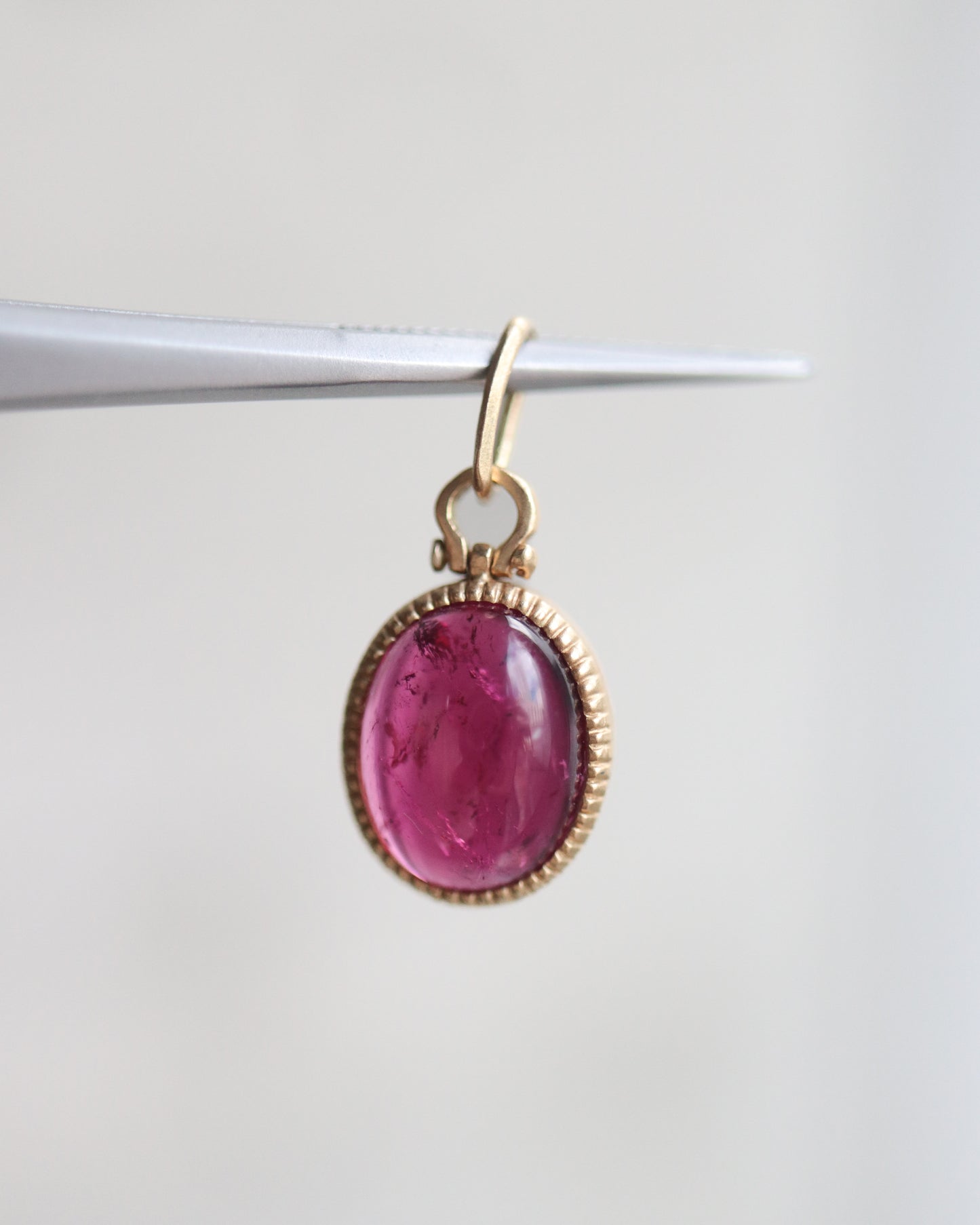 HorseShoe Milgrain Necklace - Rubellite -