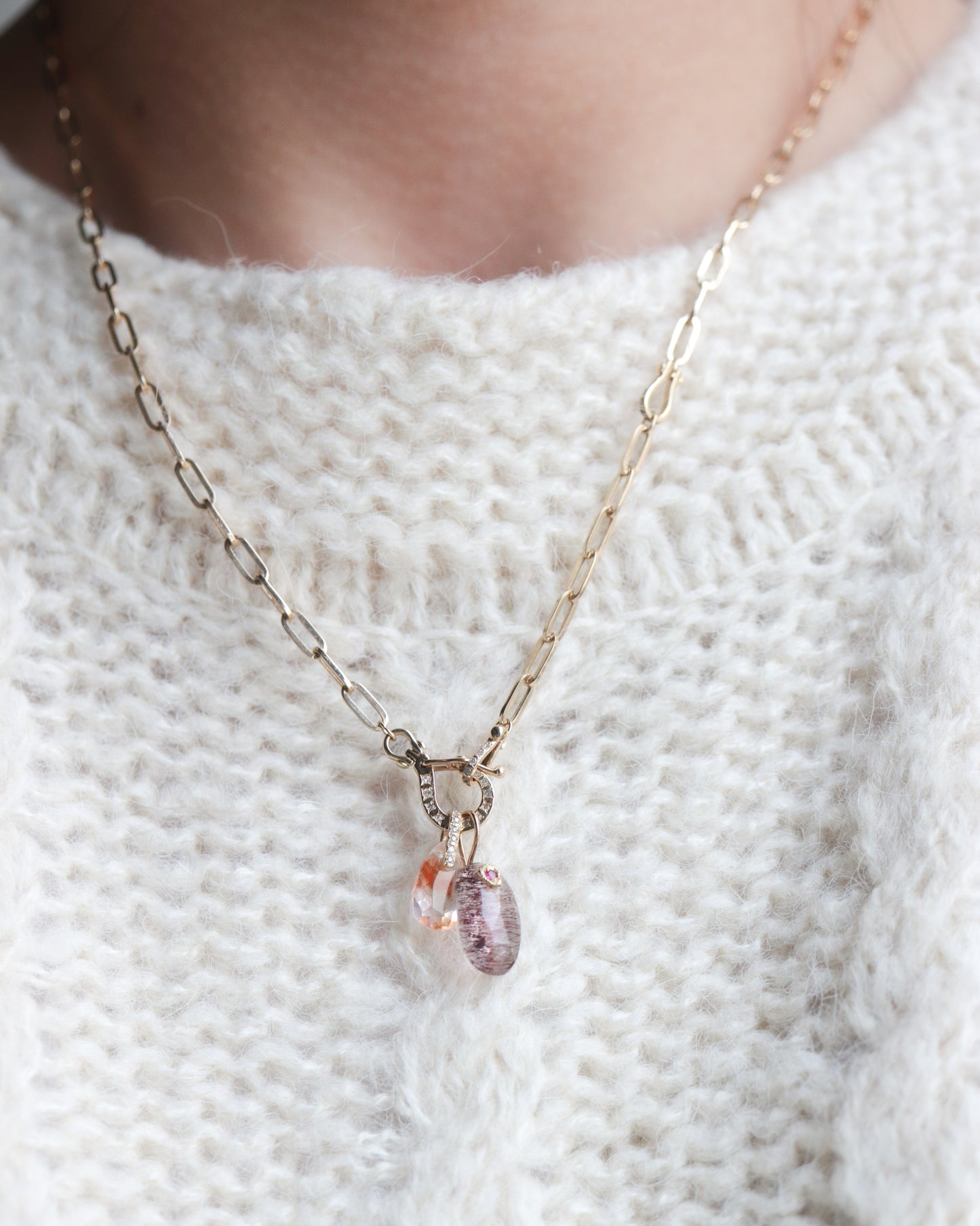 Flat Necklace - Strawberry Quartz -