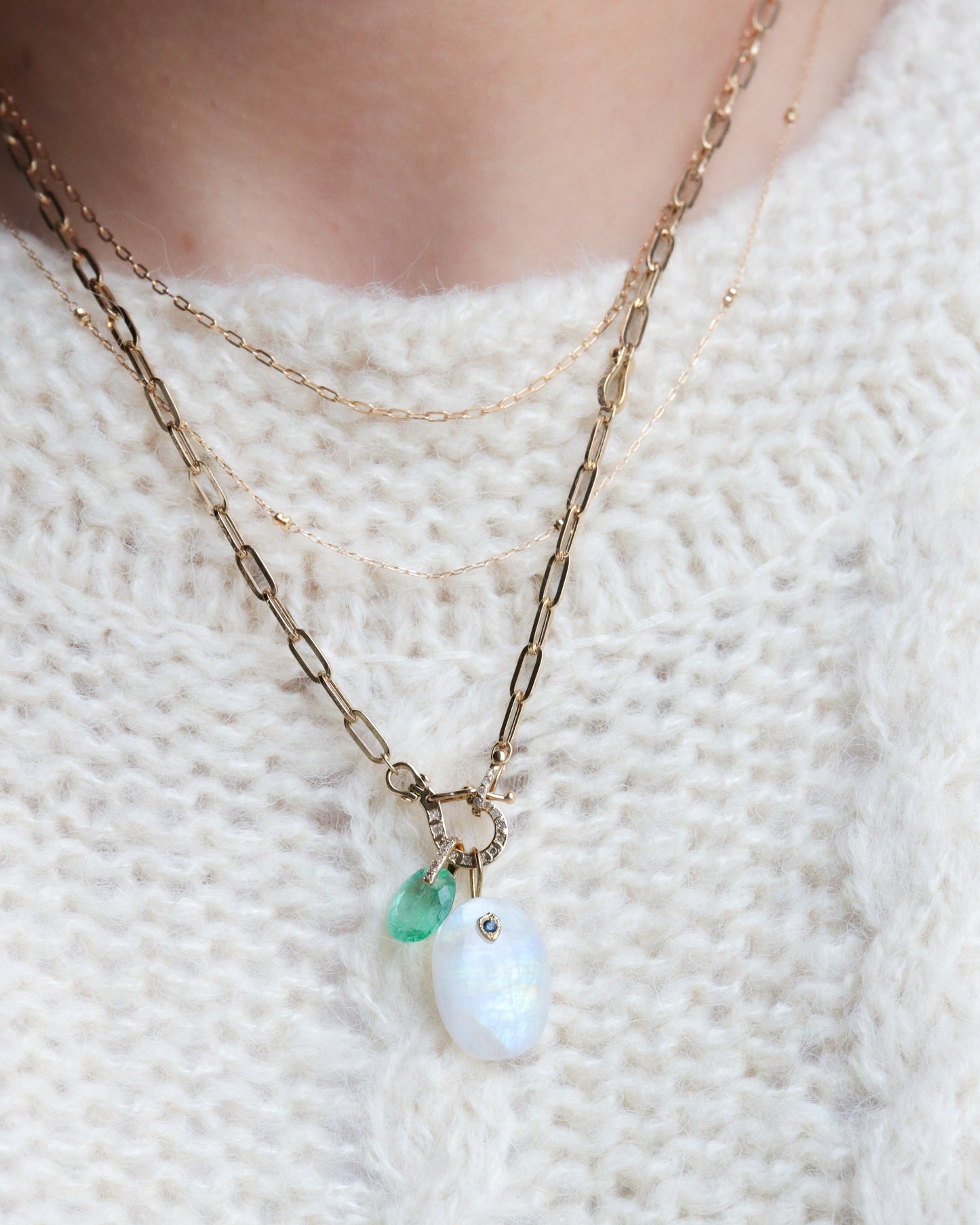 Flat Necklace - Rainbow Moon Stone -
