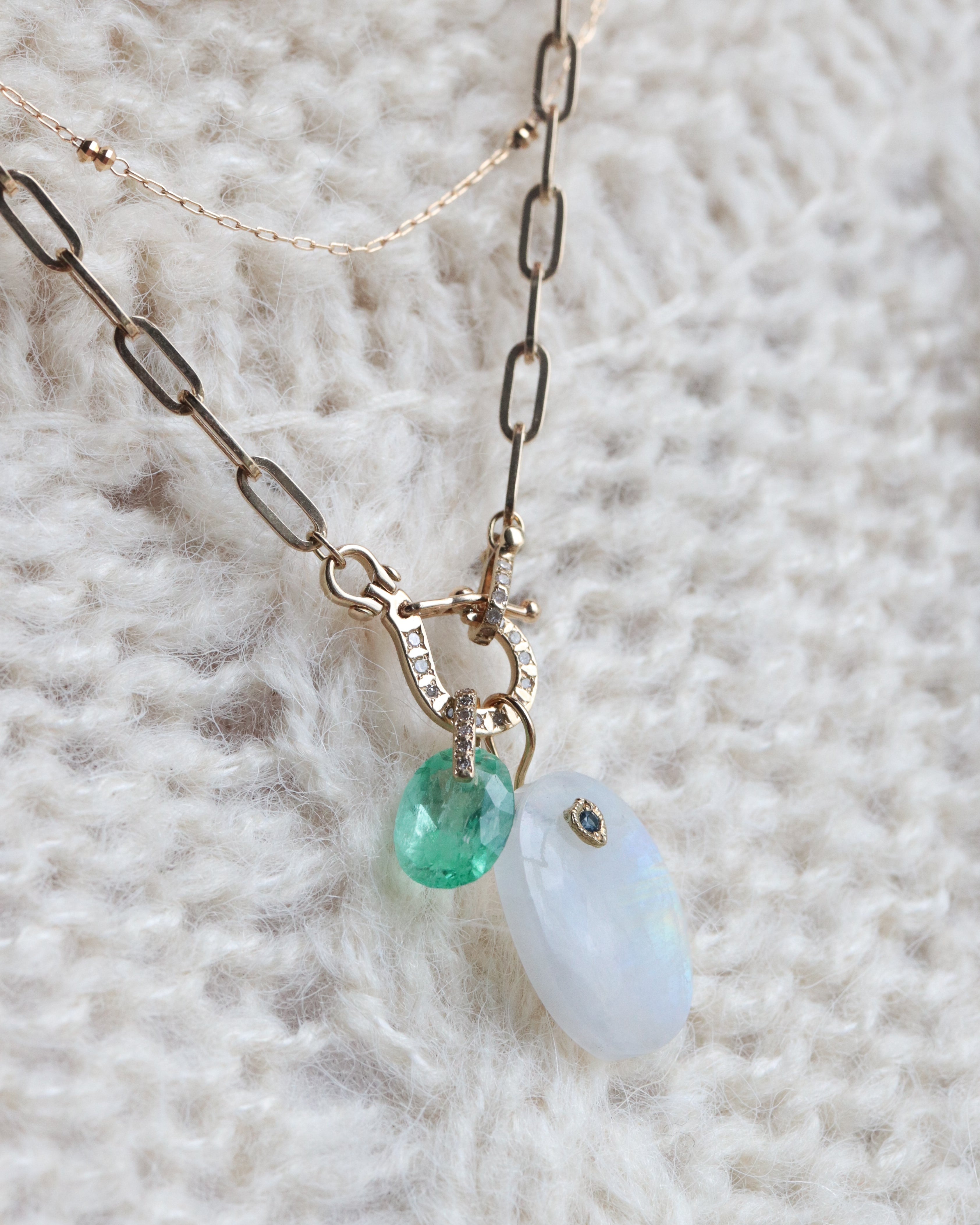 Flat Necklace - Rainbow Moon Stone -
