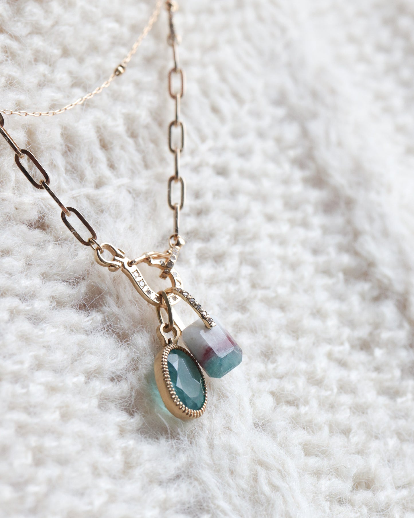 HorseShoe Milgrain Necklace - Grandidierite -