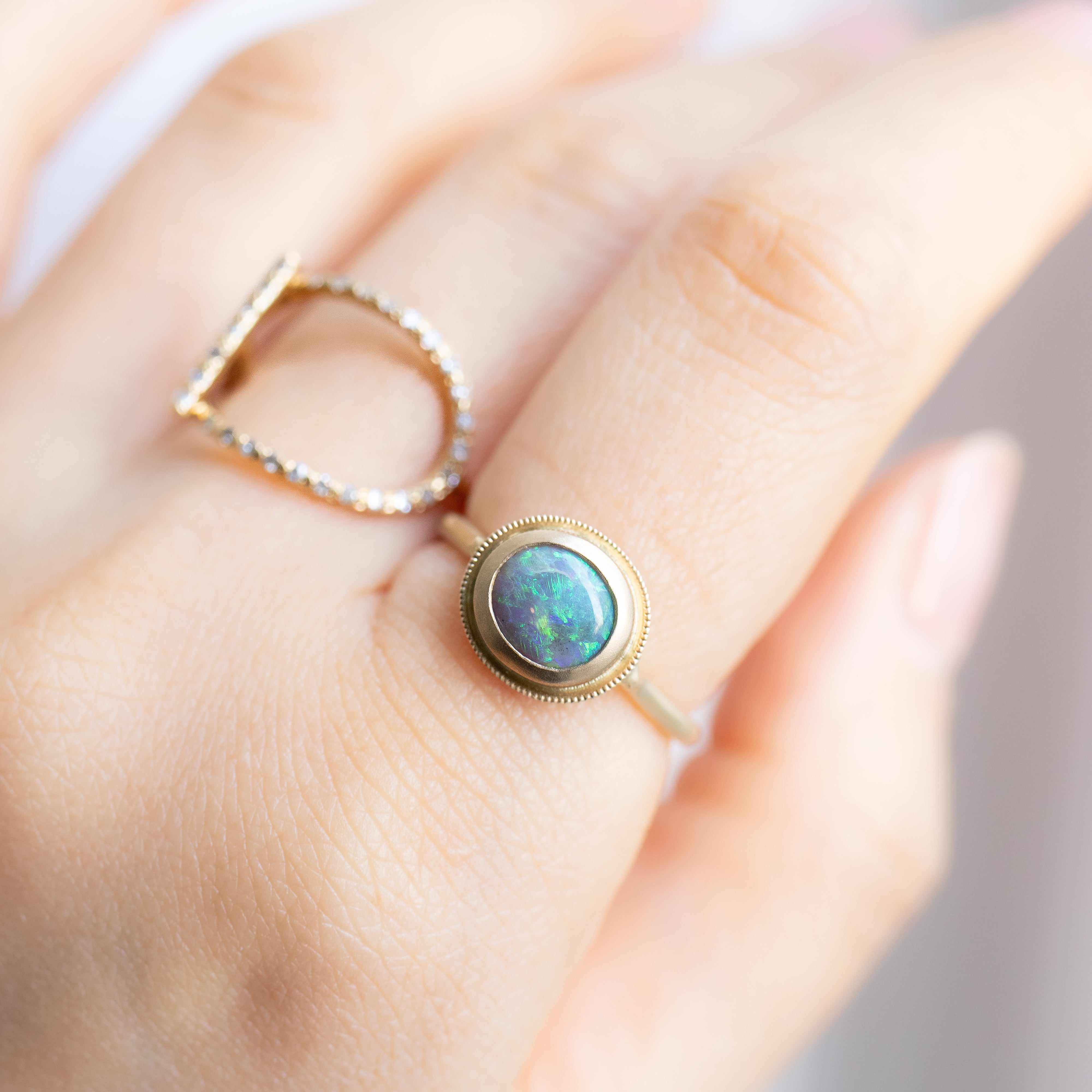 Column Milgrain Ring - Black Opal -