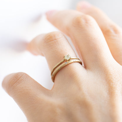 爪形戒指 - 天然钻石 -
