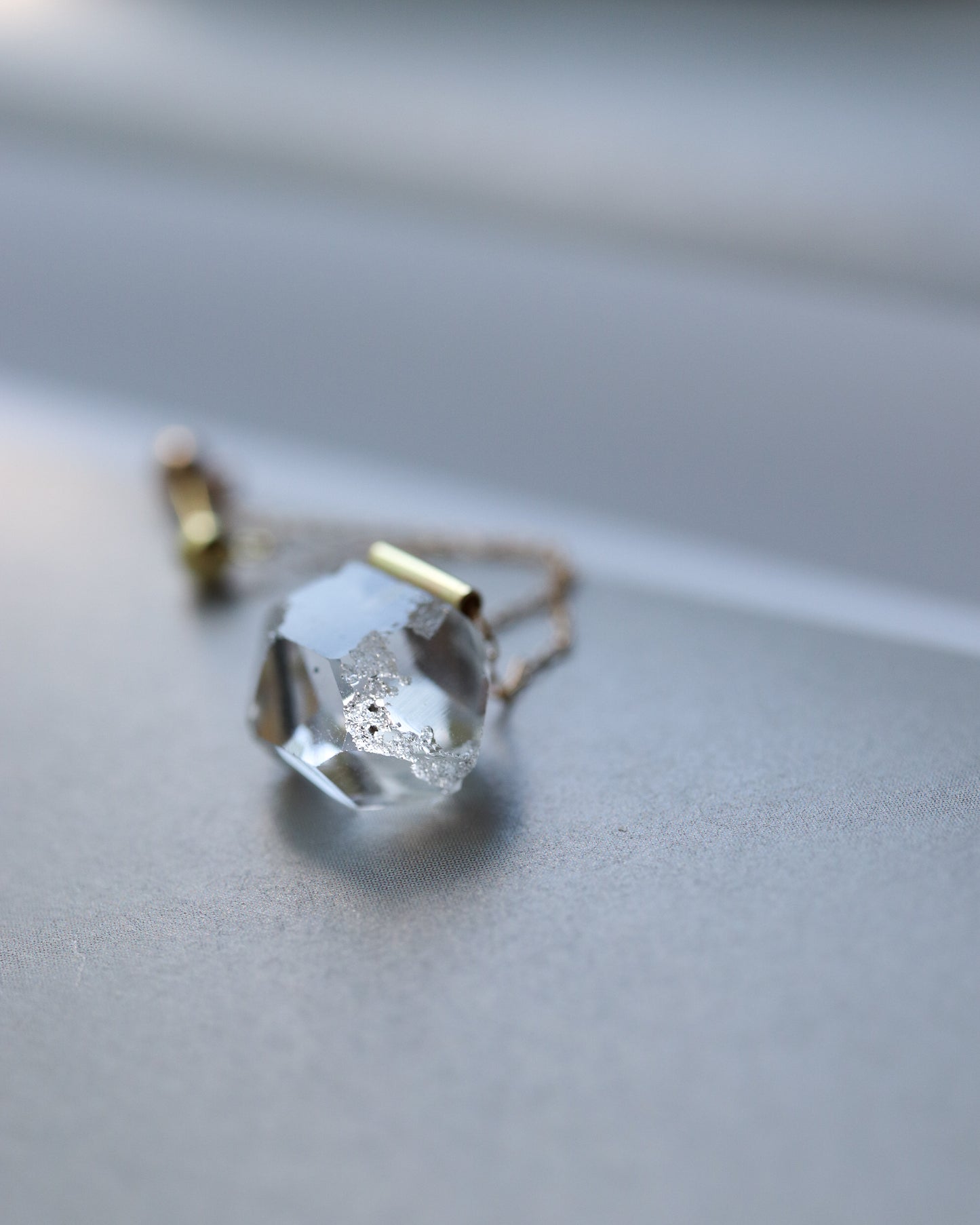 Pipe Pierced Earring - Diamond Quartz -