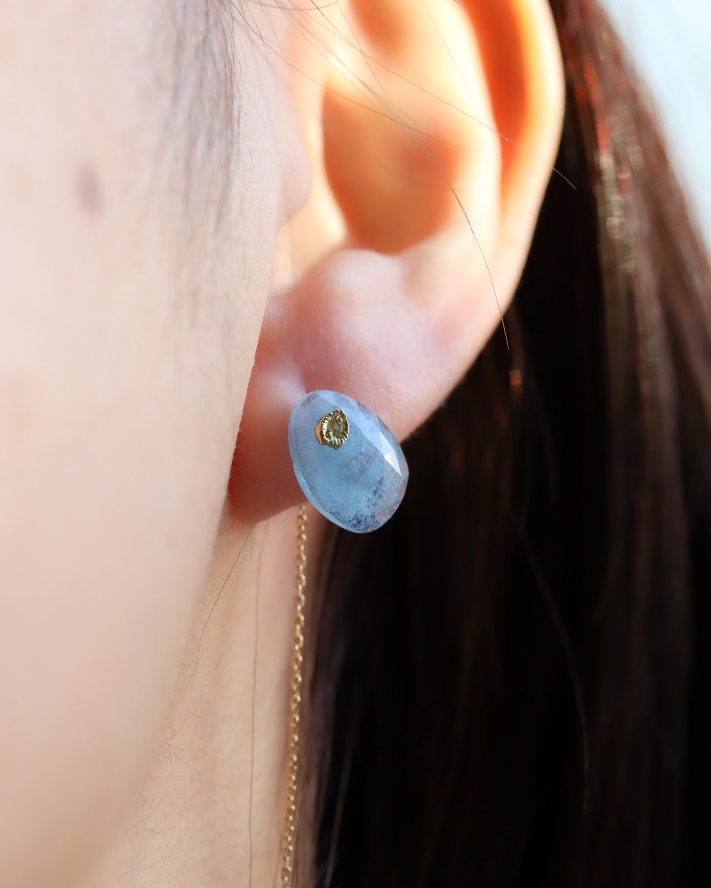 Flat Pierced Earring - Aquamarine -