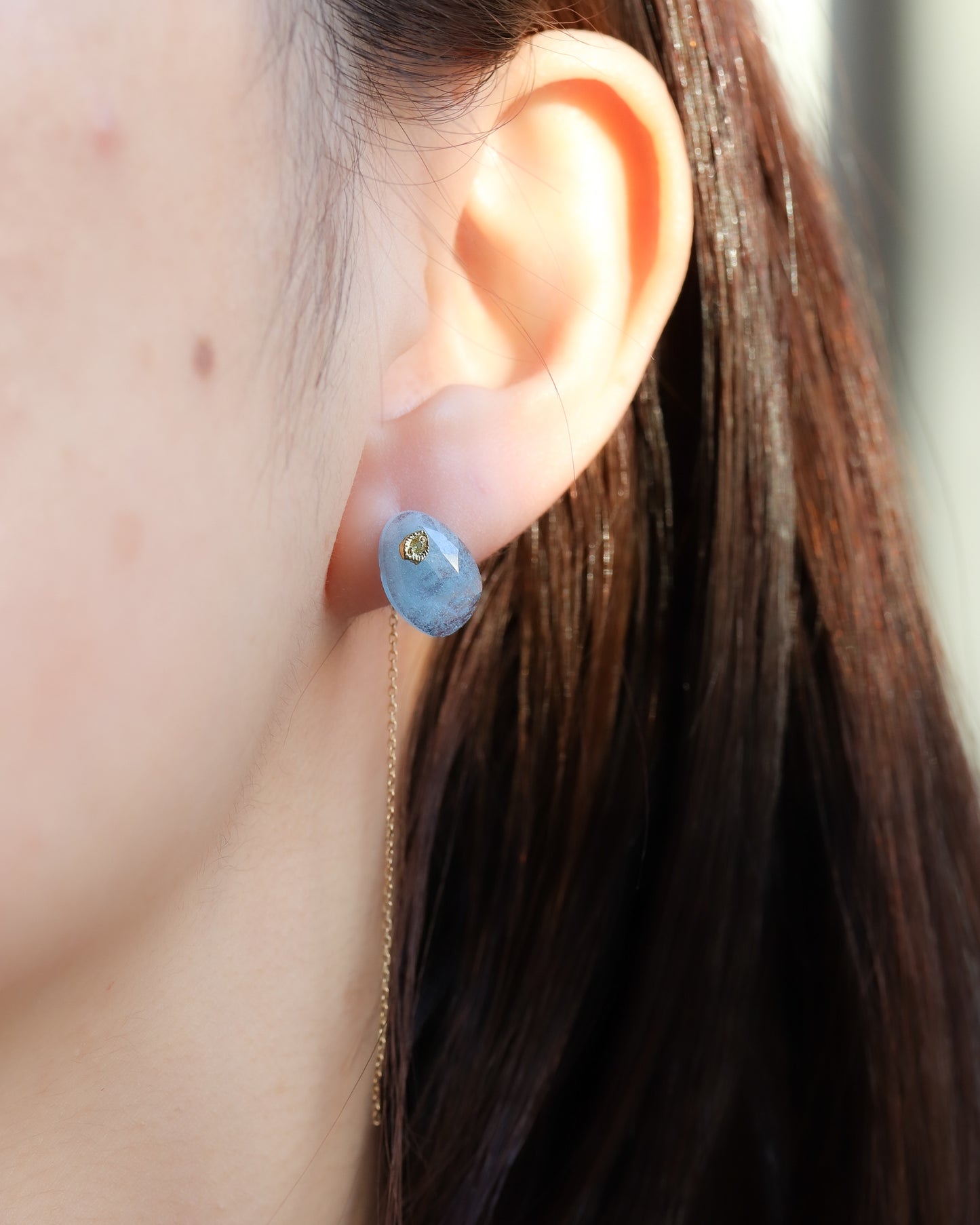 Flat Pierced Earring - Aquamarine -