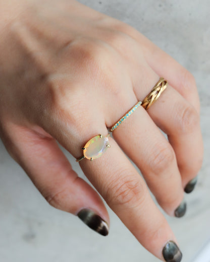 Flat Ring - Opal -