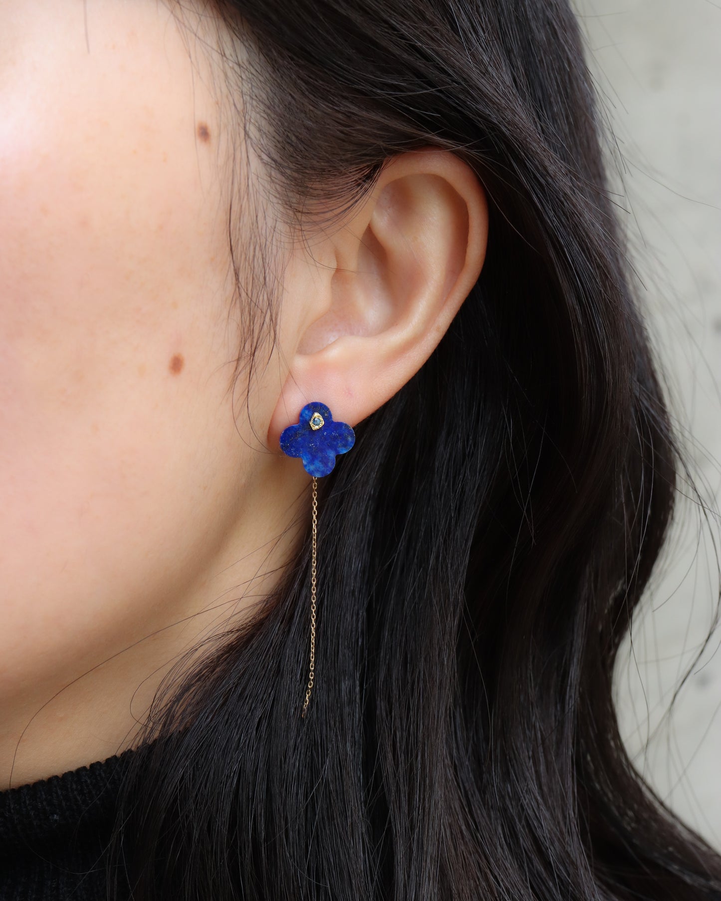 Flat Pierced Earring - Lapis Lazuli -