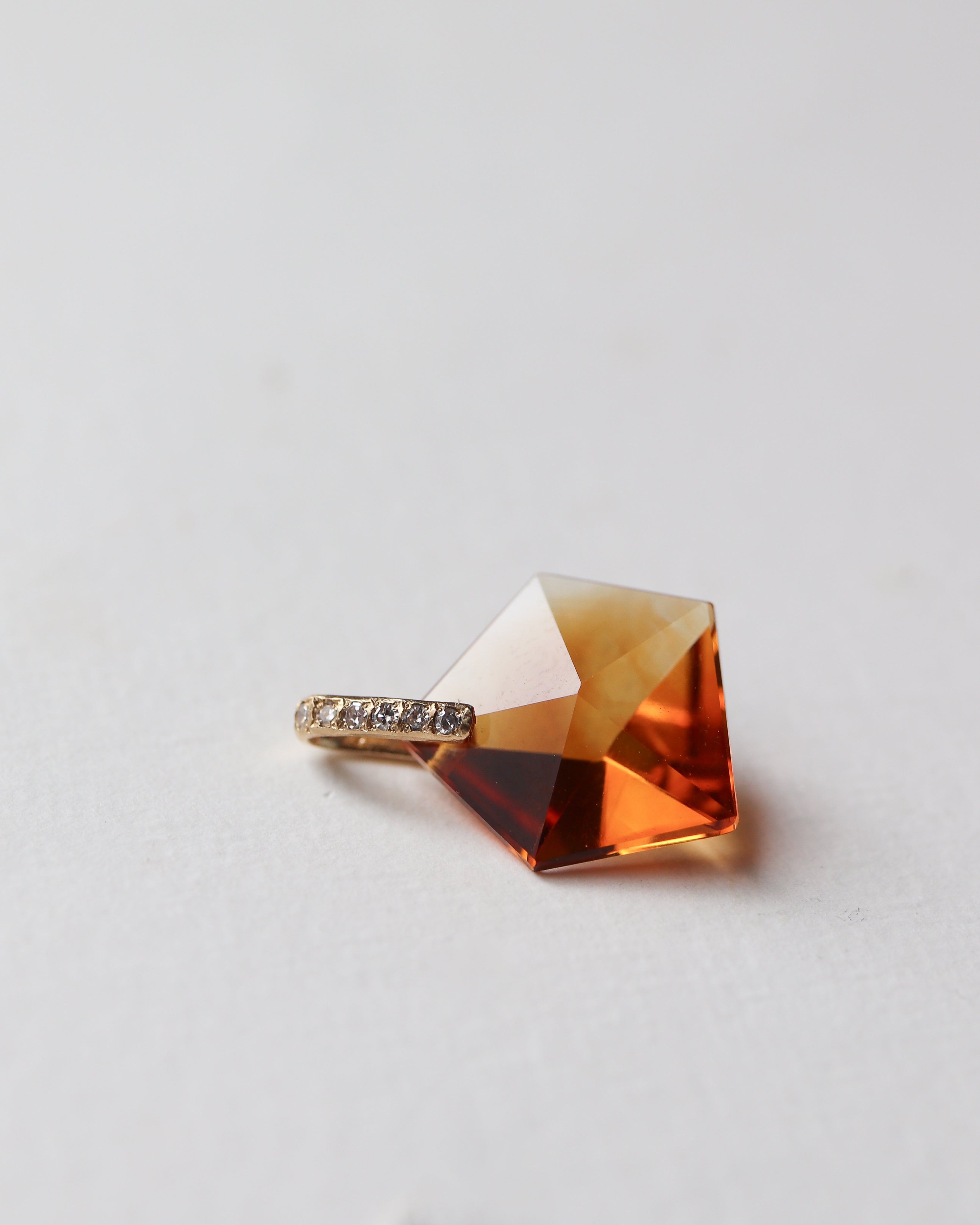 Hibiki Stone Necklace - Citrine -