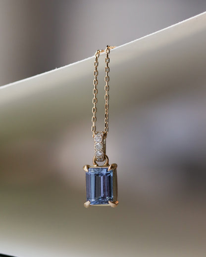 Prong Hibiki Necklace - Tanzanite -