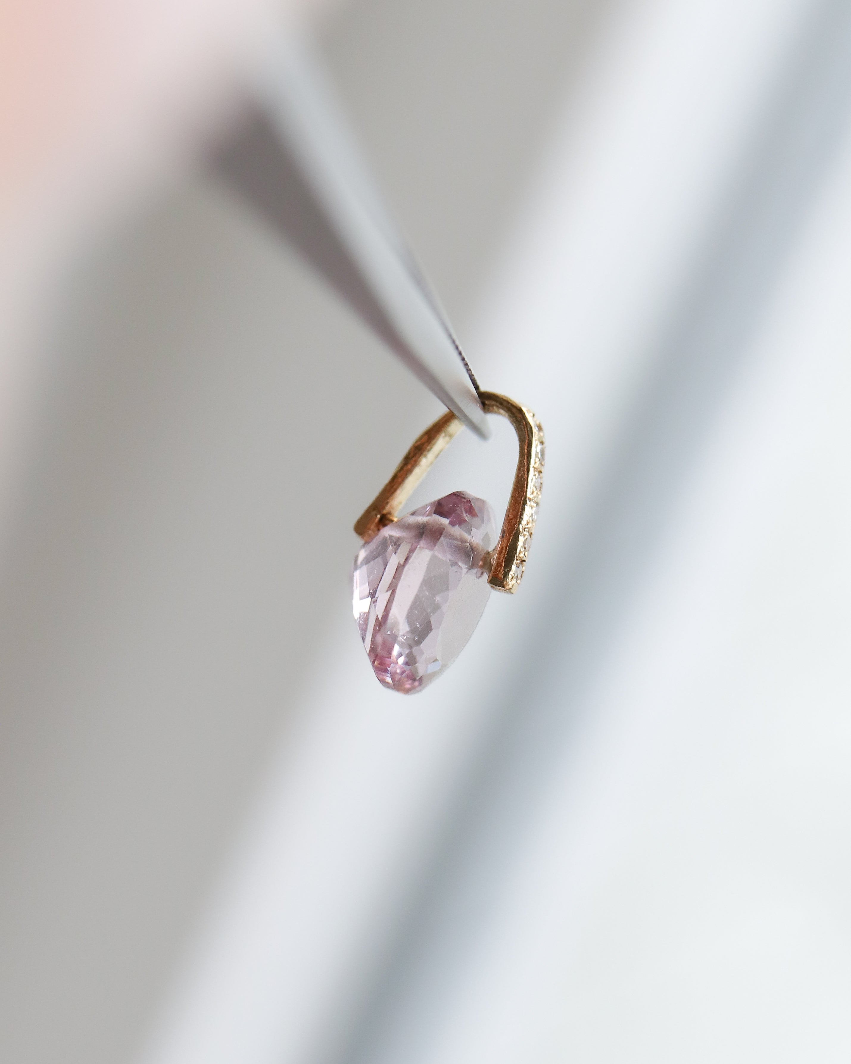 Hibiki Stone Necklace - Morganite -