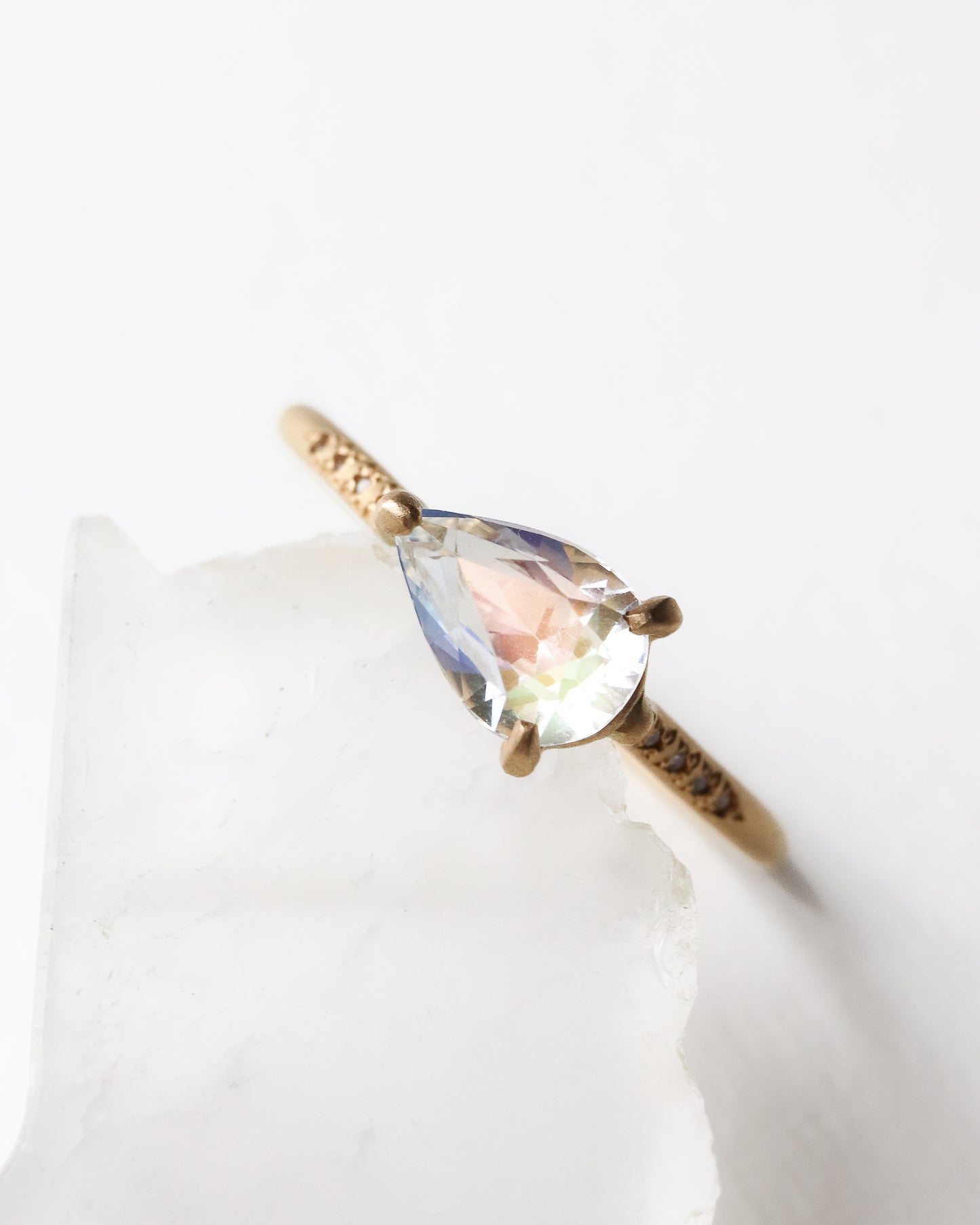 Prong Ring - Rainbow Moon Stone -