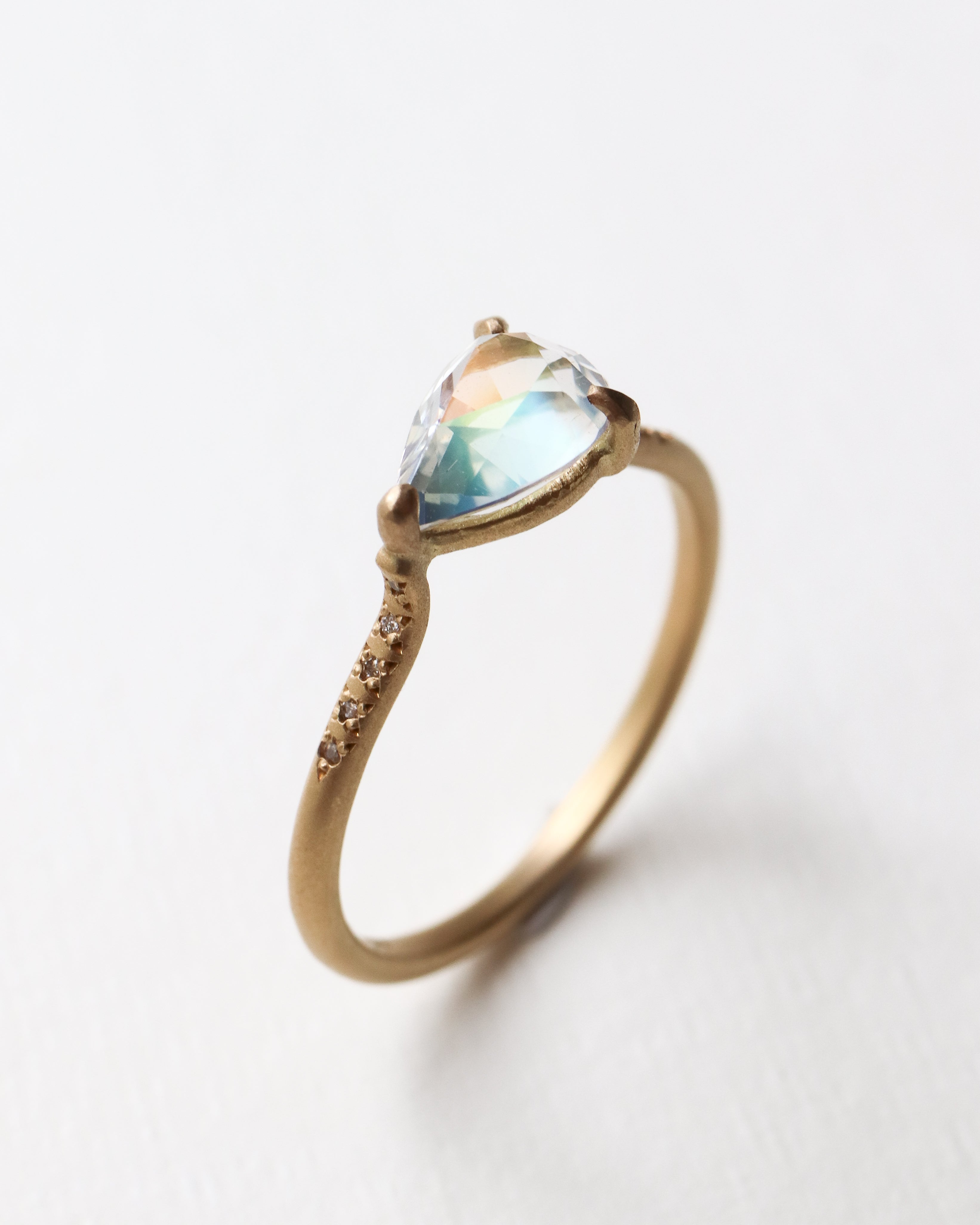 Prong Ring - Rainbow Moon Stone -