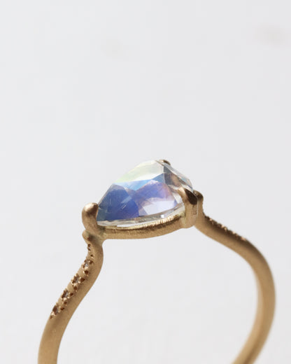 Prong Ring - Rainbow Moon Stone -
