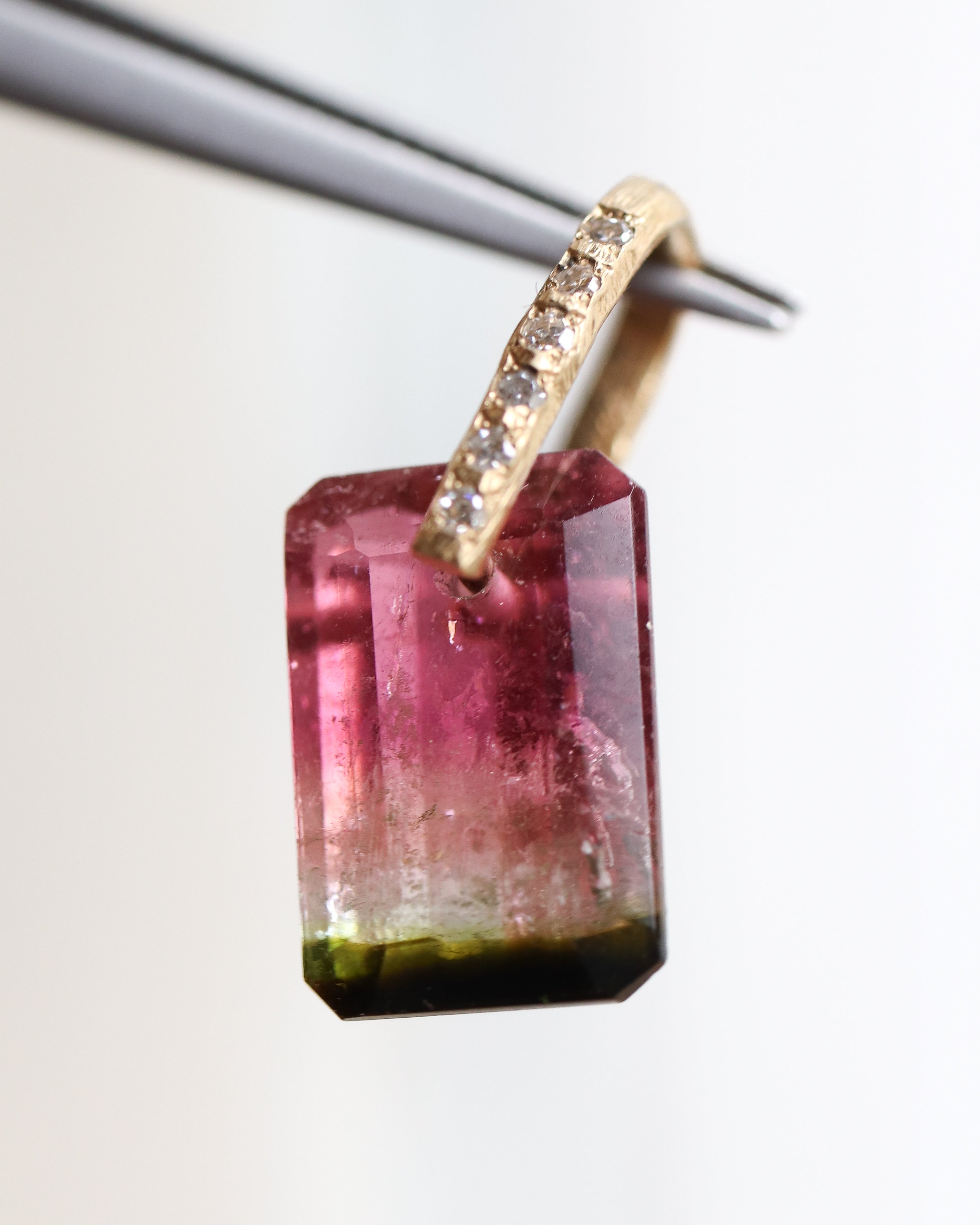 Hibiki Stone Necklace - Bicolor Tourmaline / Diamond -