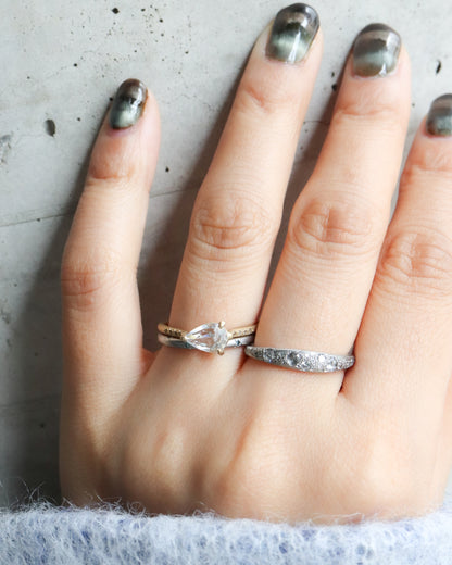 Prong Ring - Rainbow Moon Stone -