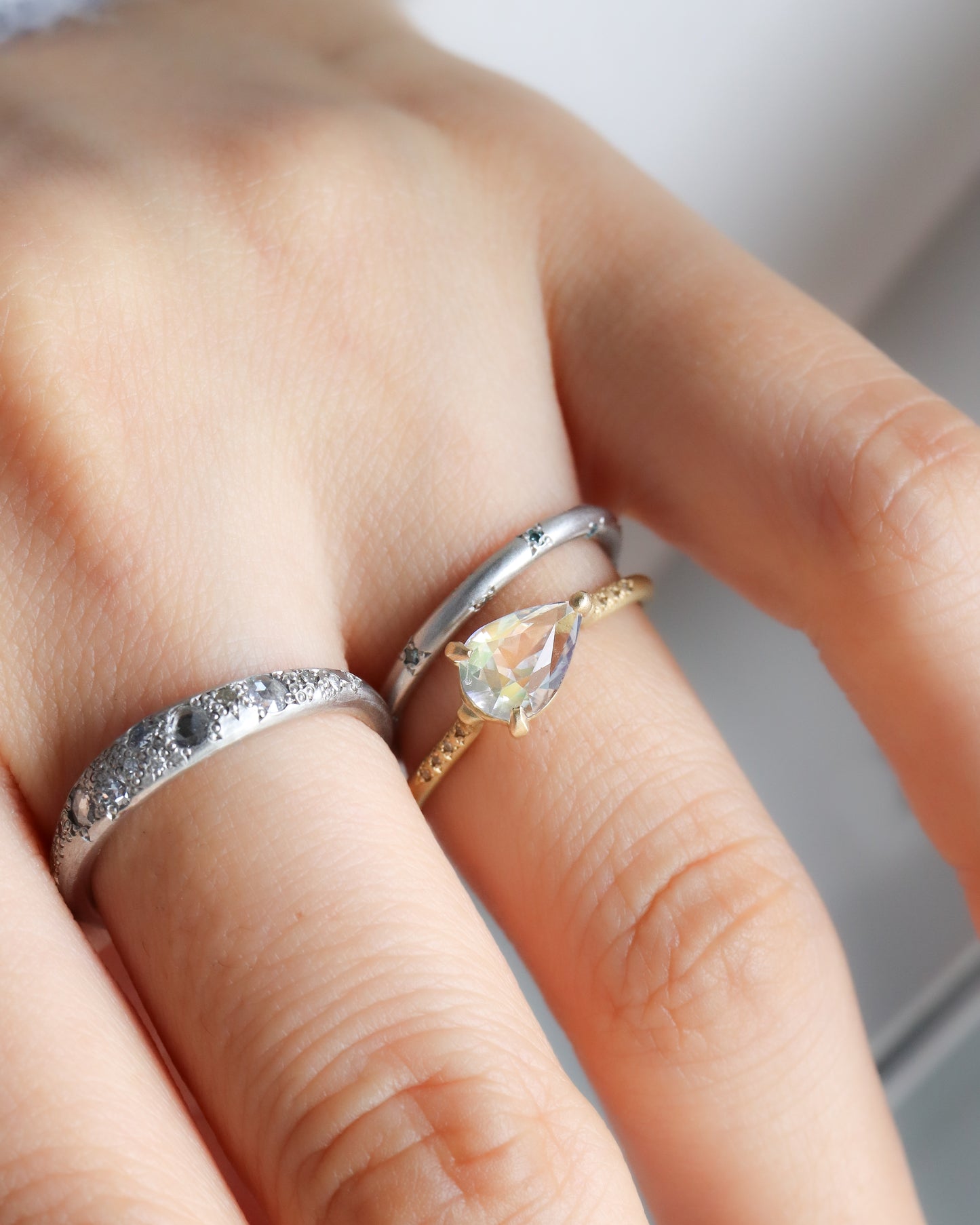 Prong Ring - Rainbow Moon Stone -