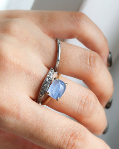 Prong Ring - Dumortierite in Quartz -