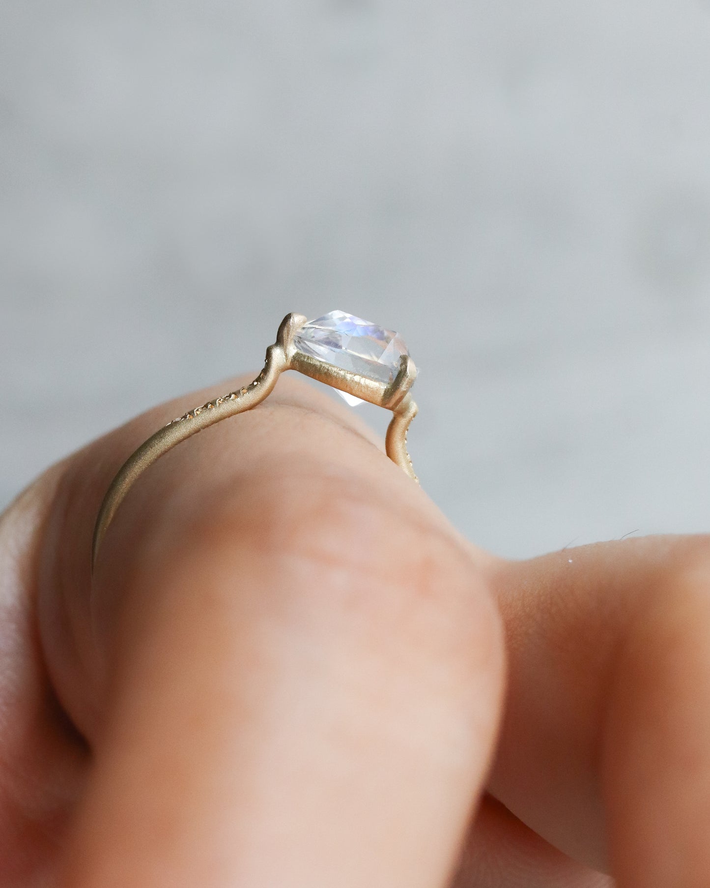 Prong Ring - Rainbow Moon Stone -