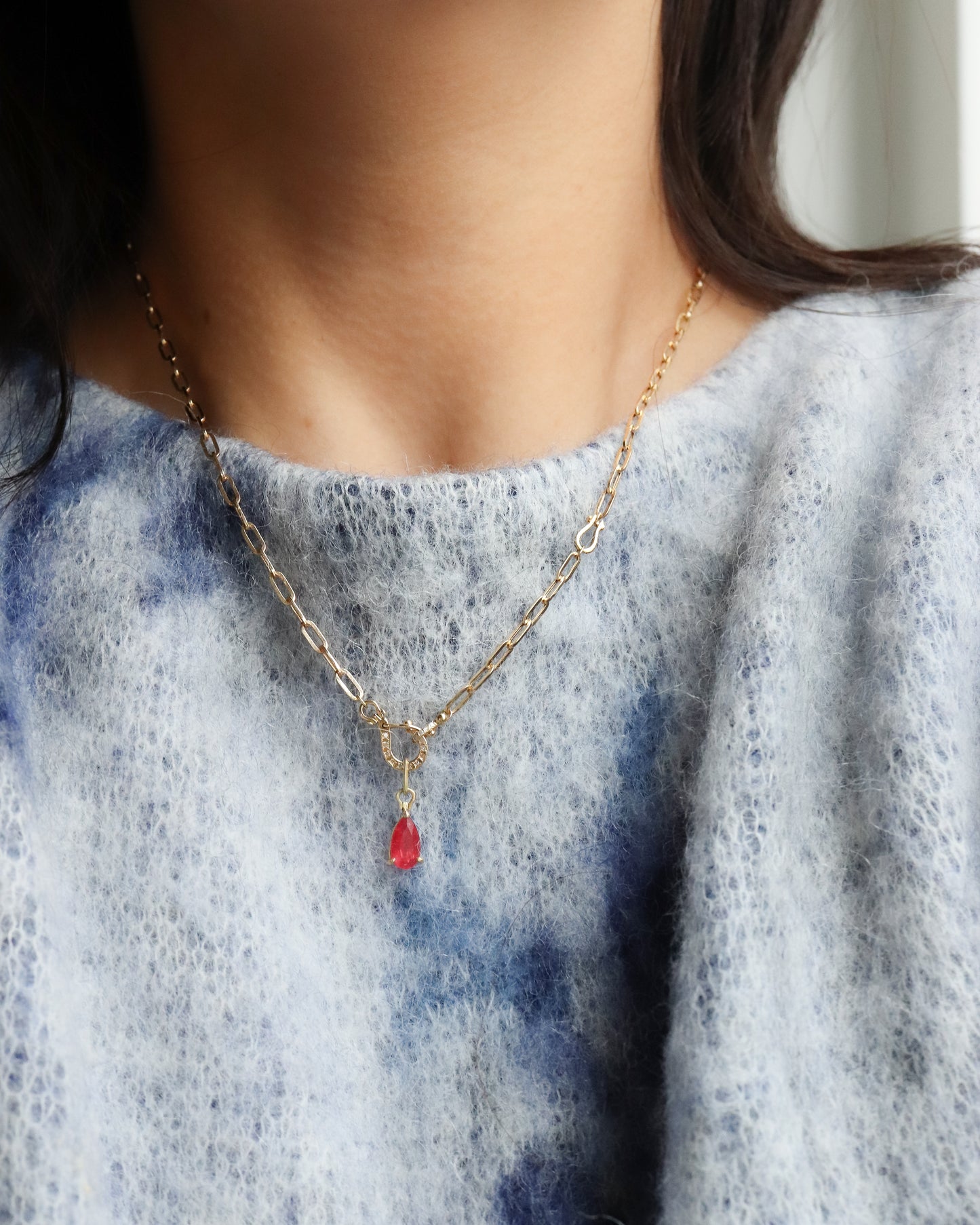 HorseShoe Prong Necklace - Rhodonite -