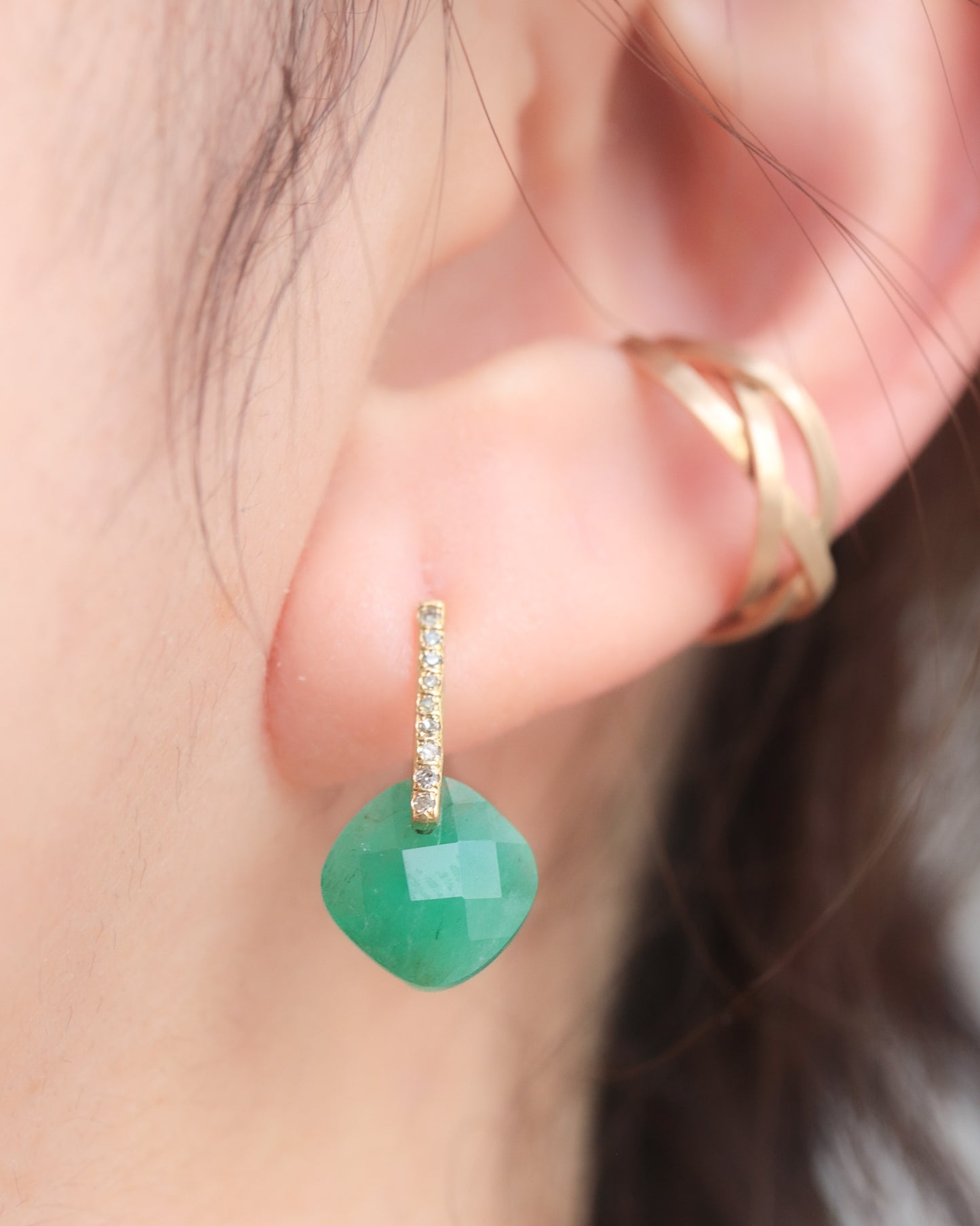 Hibiki Stone Pierced Earring - Emerald / Diamond -