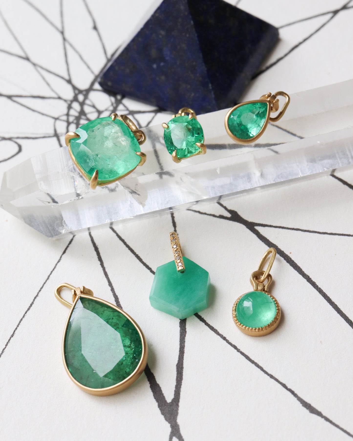 Horseshoe Collet Necklace - Emerald -