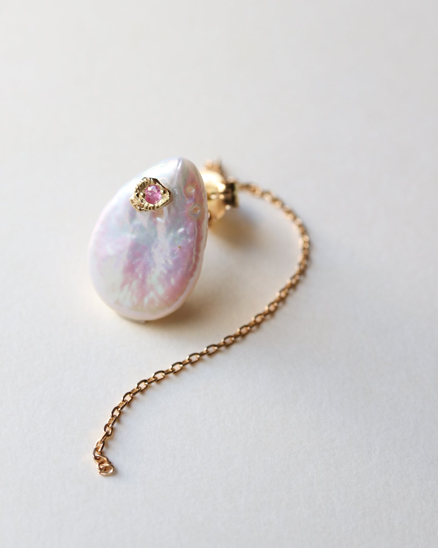 Flat Pierced Earring - Keshi Pearl - D