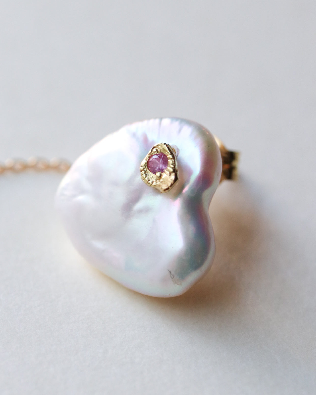 Flat Pierced Earring - Keshi Pearl - B