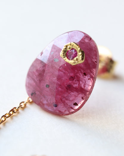 Flat Pierced Earring - Ruby -