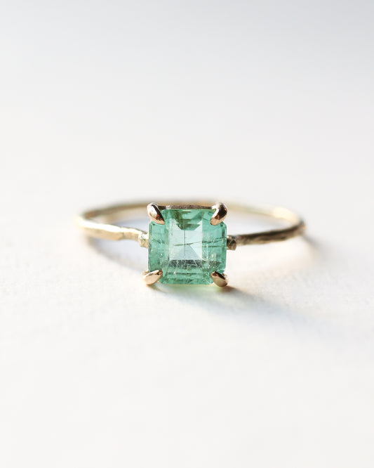 Flat Ring - Emerald -