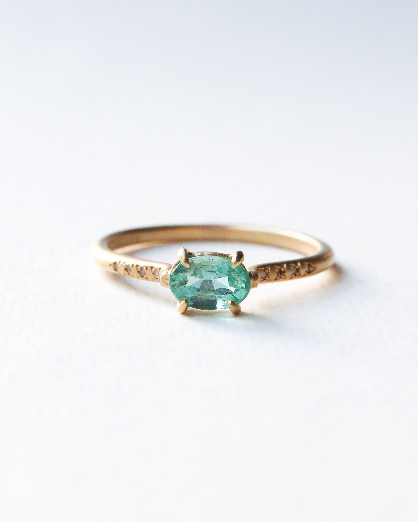 Prong Ring - Emerald /Diamond-