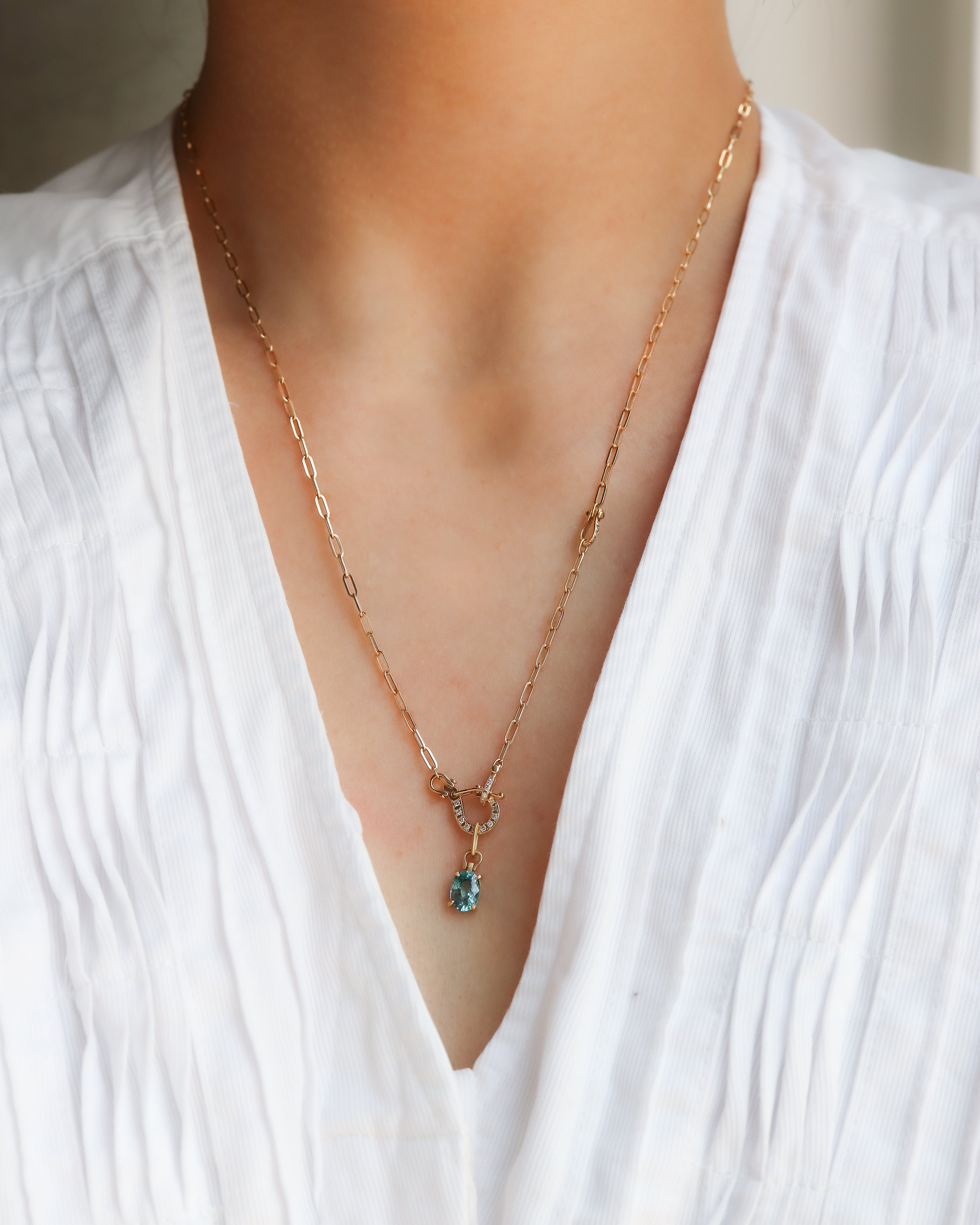 Horse Shoe Prong Necklace - Blue Zircon - – MONAKA jewellery