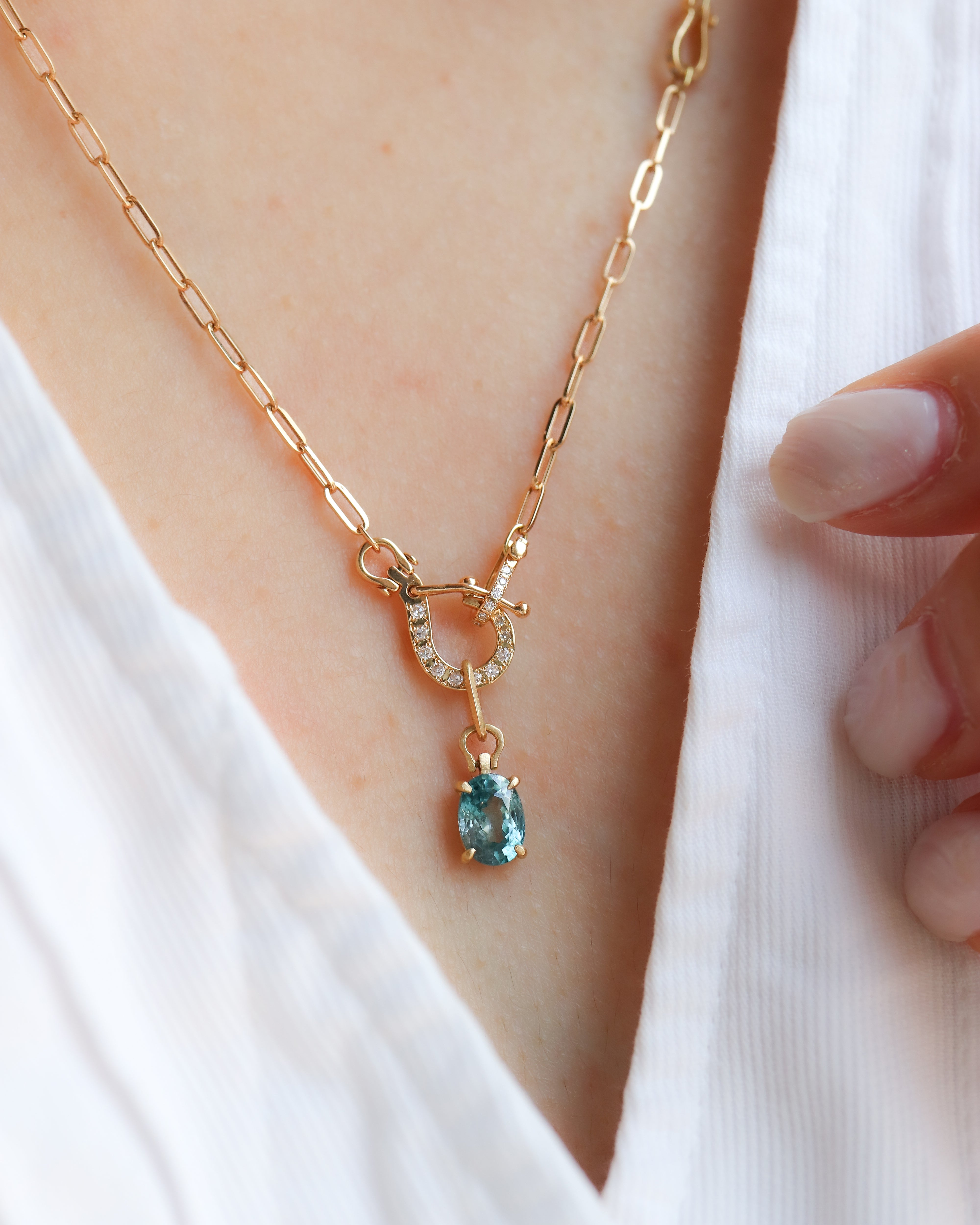 Horse Shoe Prong Necklace - Blue Zircon -