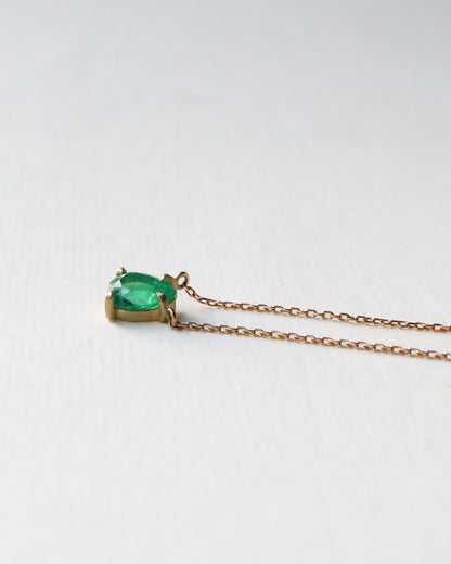 Prong Necklace - Emerald -