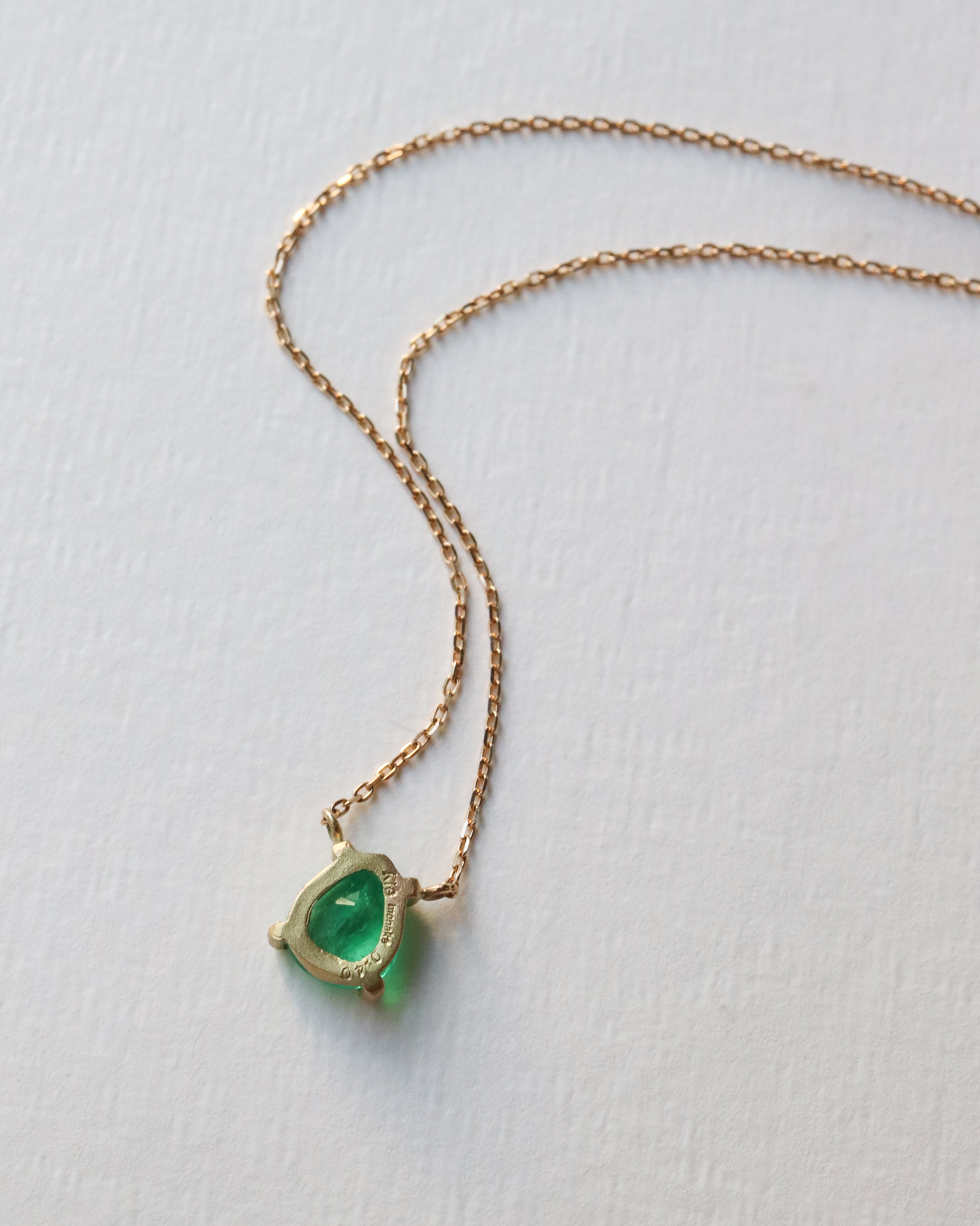 Prong Necklace - Emerald - – MONAKA jewellery