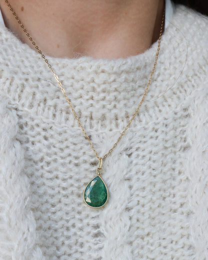 HorseShoe Collet Necklace - Emerald -