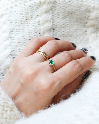 Milgrain Ring - Emerald -