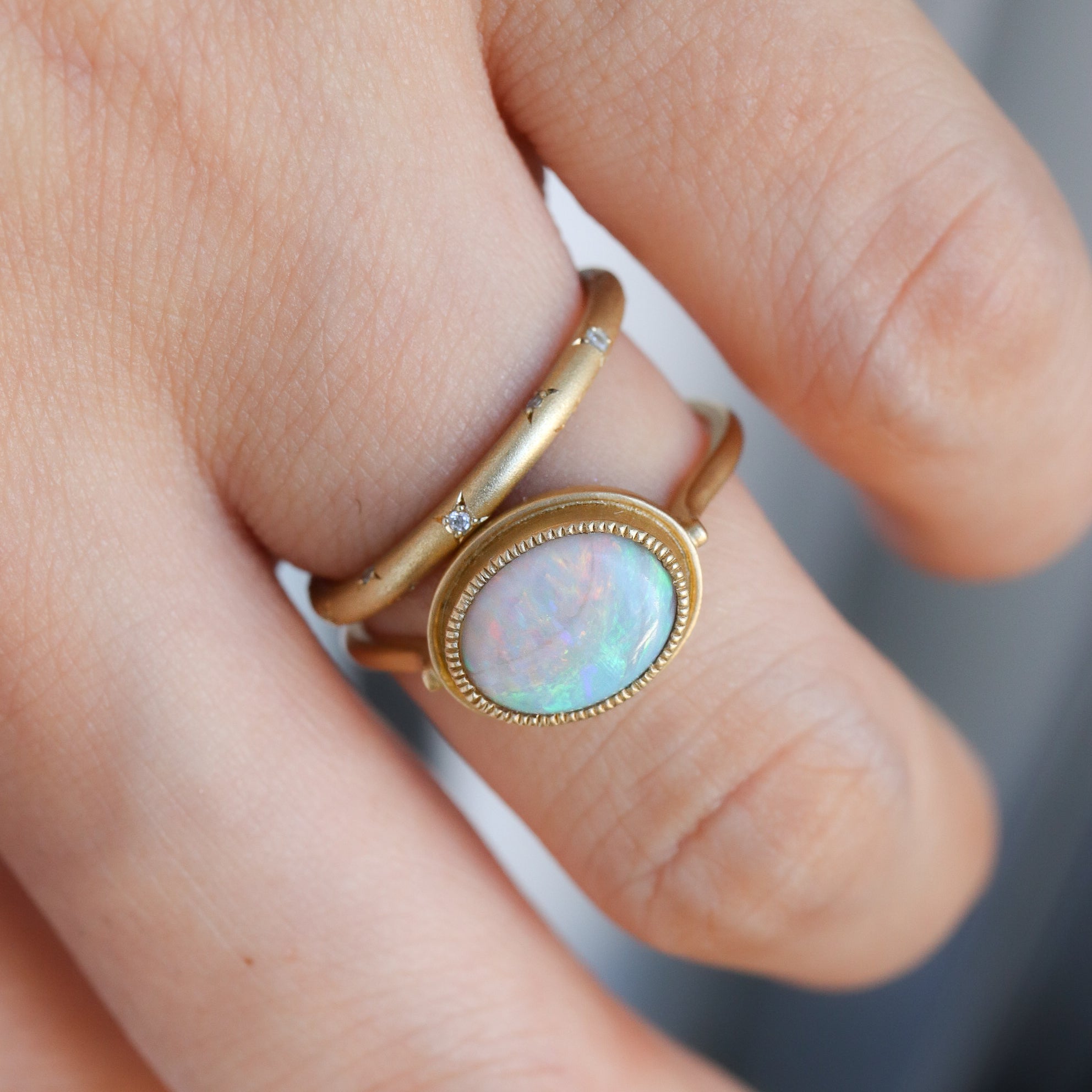 Column Milgrain Ring - Opal -