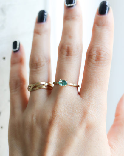 Prong Ring - Emerald /Diamond-