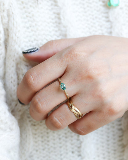 Prong Ring - Emerald /Diamond-