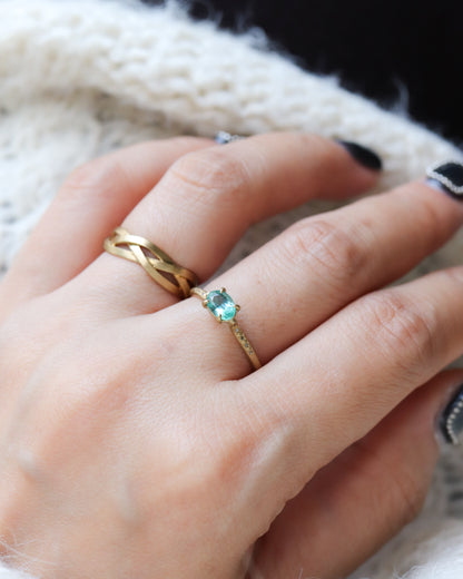 Prong Ring - Emerald /Diamond-