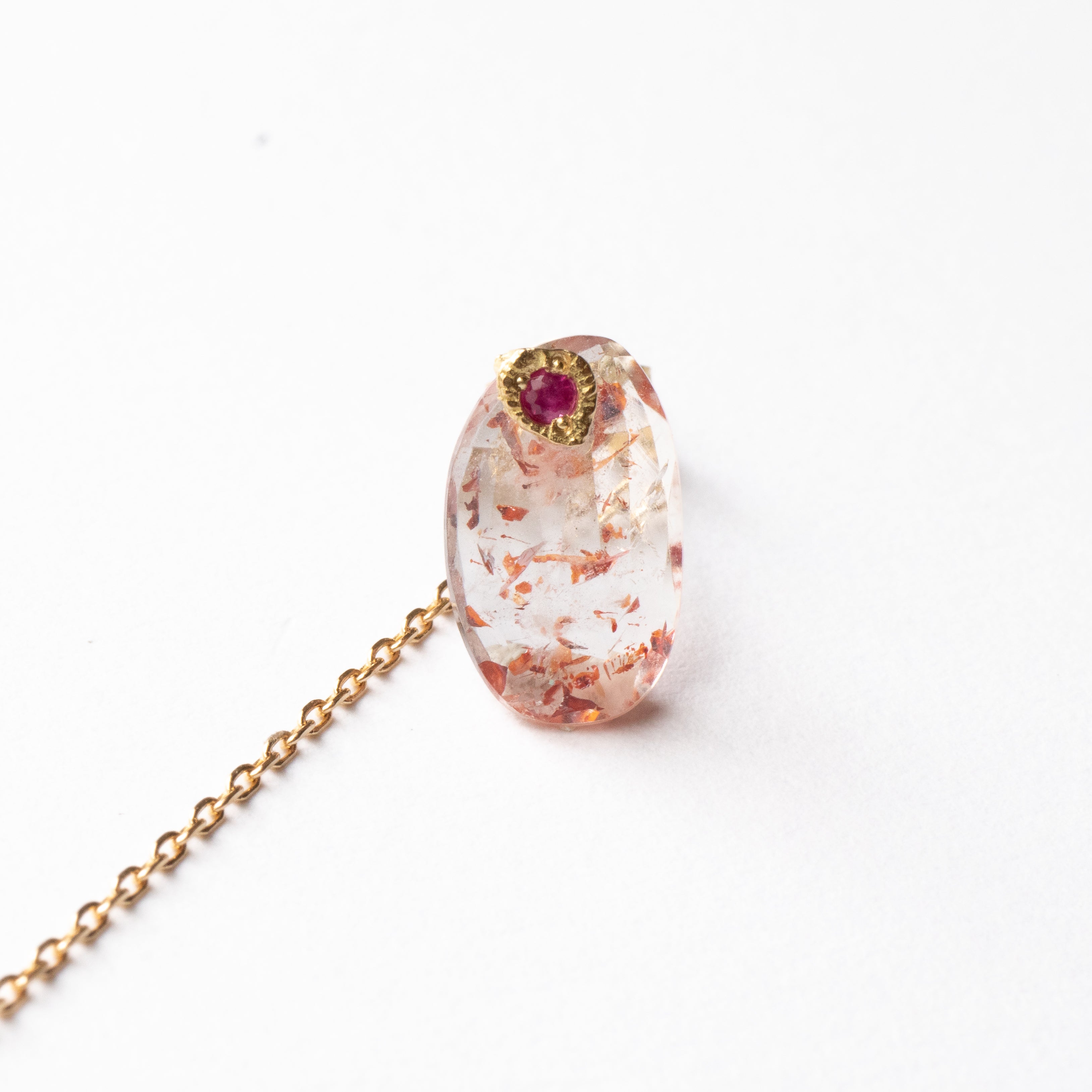 Flat Pierced Earring - Strawberry Quartz - – MONAKA jewellery