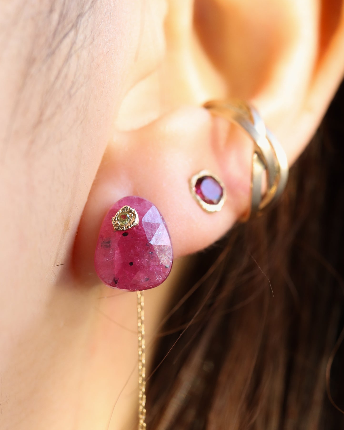 Flat Pierced Earring - Ruby -