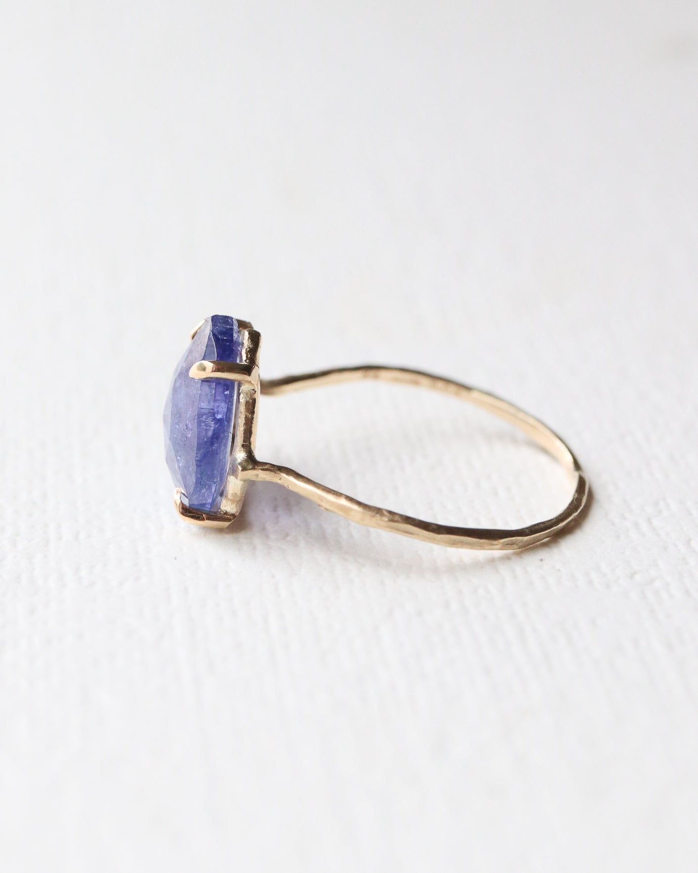 Flat Ring - Tanzanite -