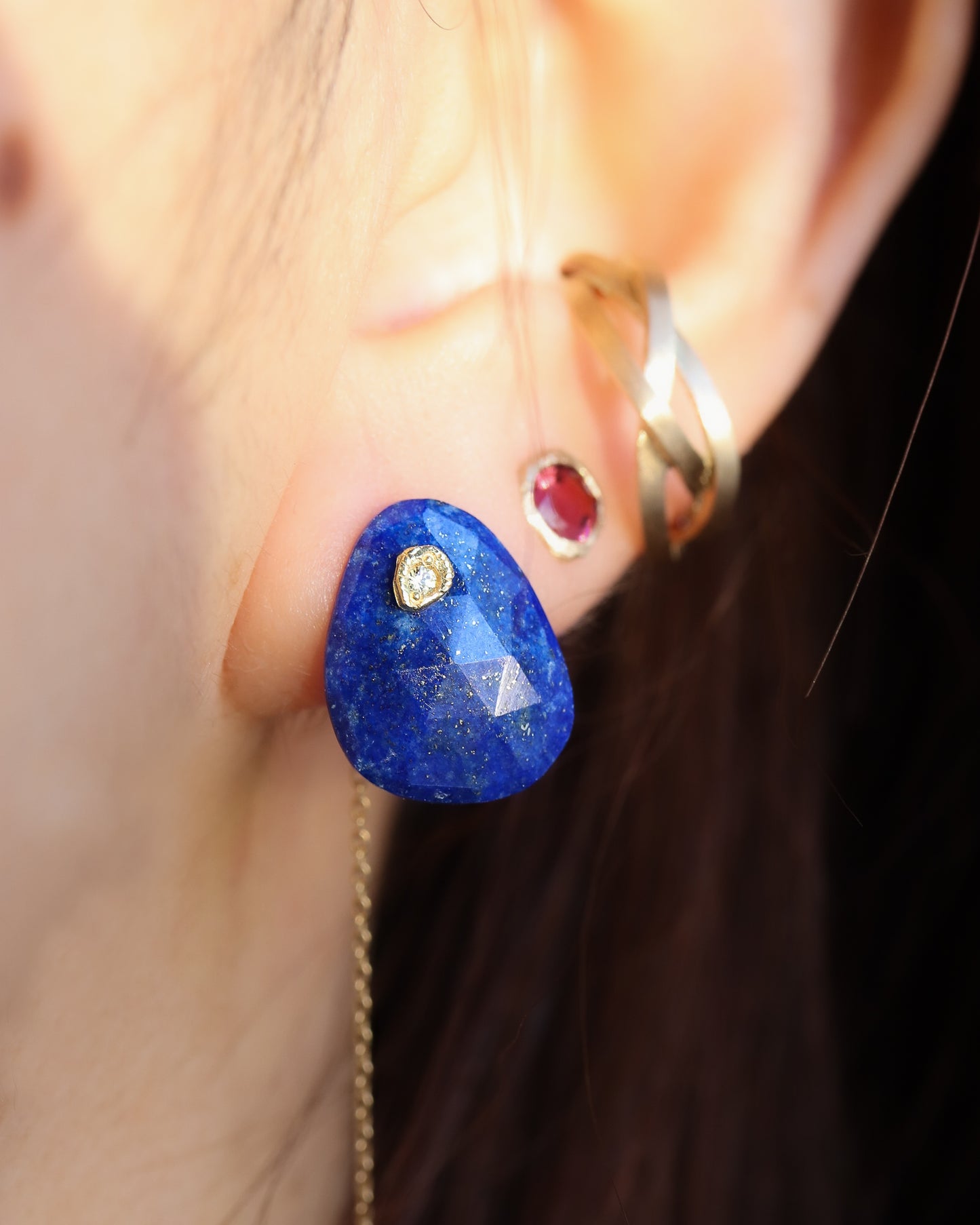 Flat Pierced Earring - Lapis Lazuli -