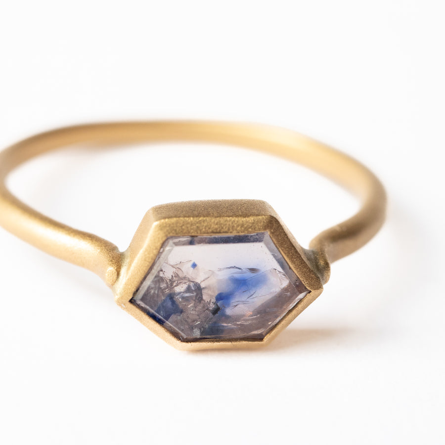 Frame Ring - Sliced Sapphire -