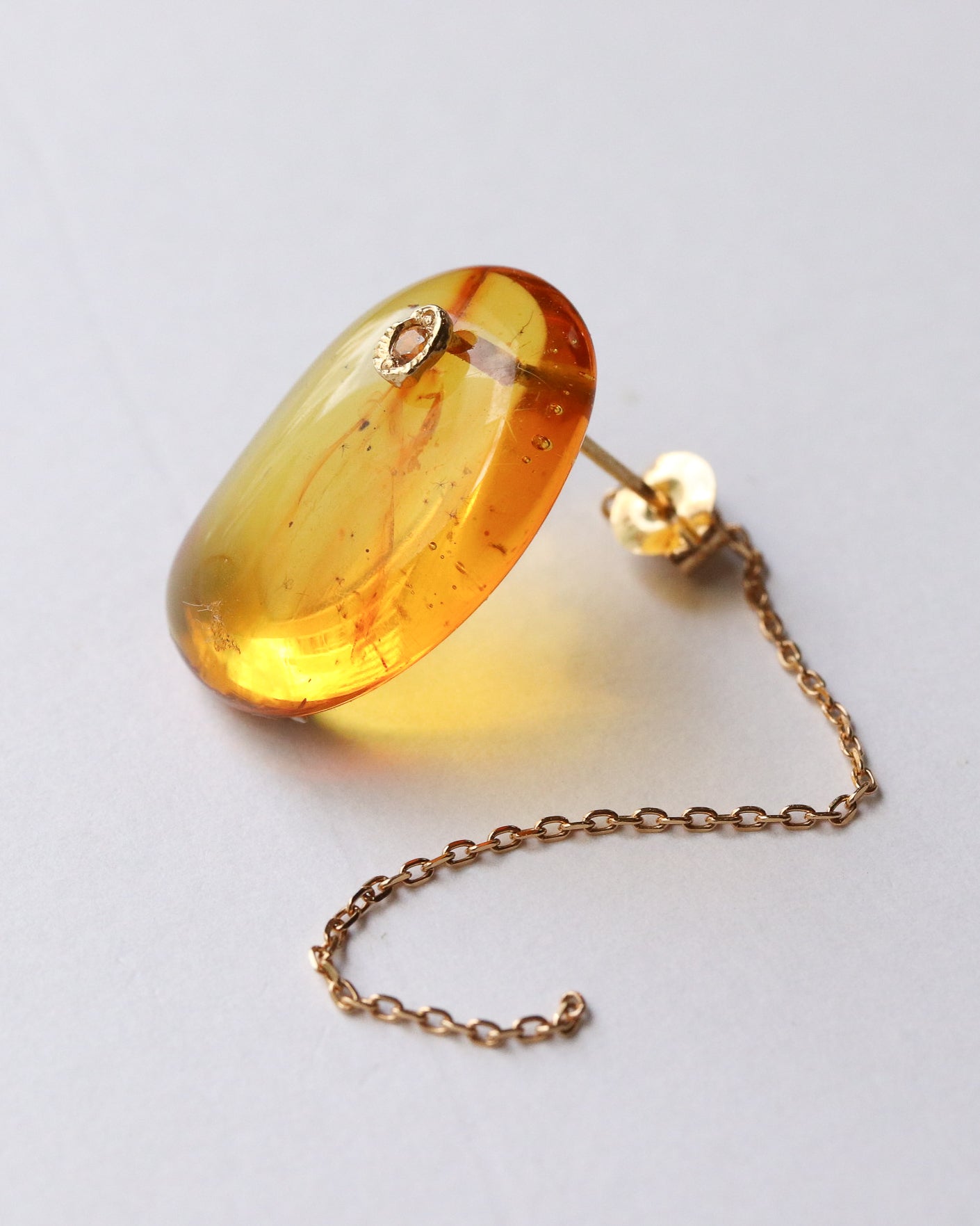 Flat Pierced Earring - Amber -